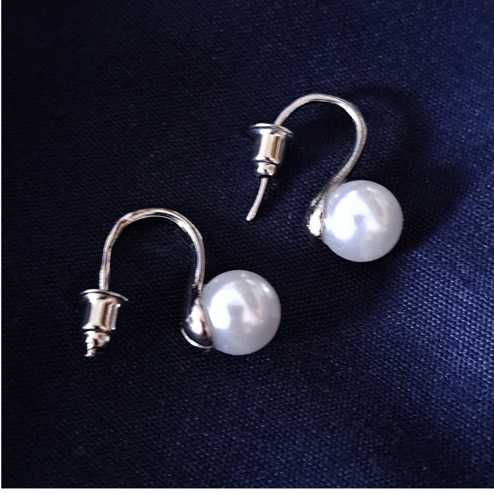 New Earrings Women Silver Pearl Curved Drop Front Back Quirky Lizard Boutique